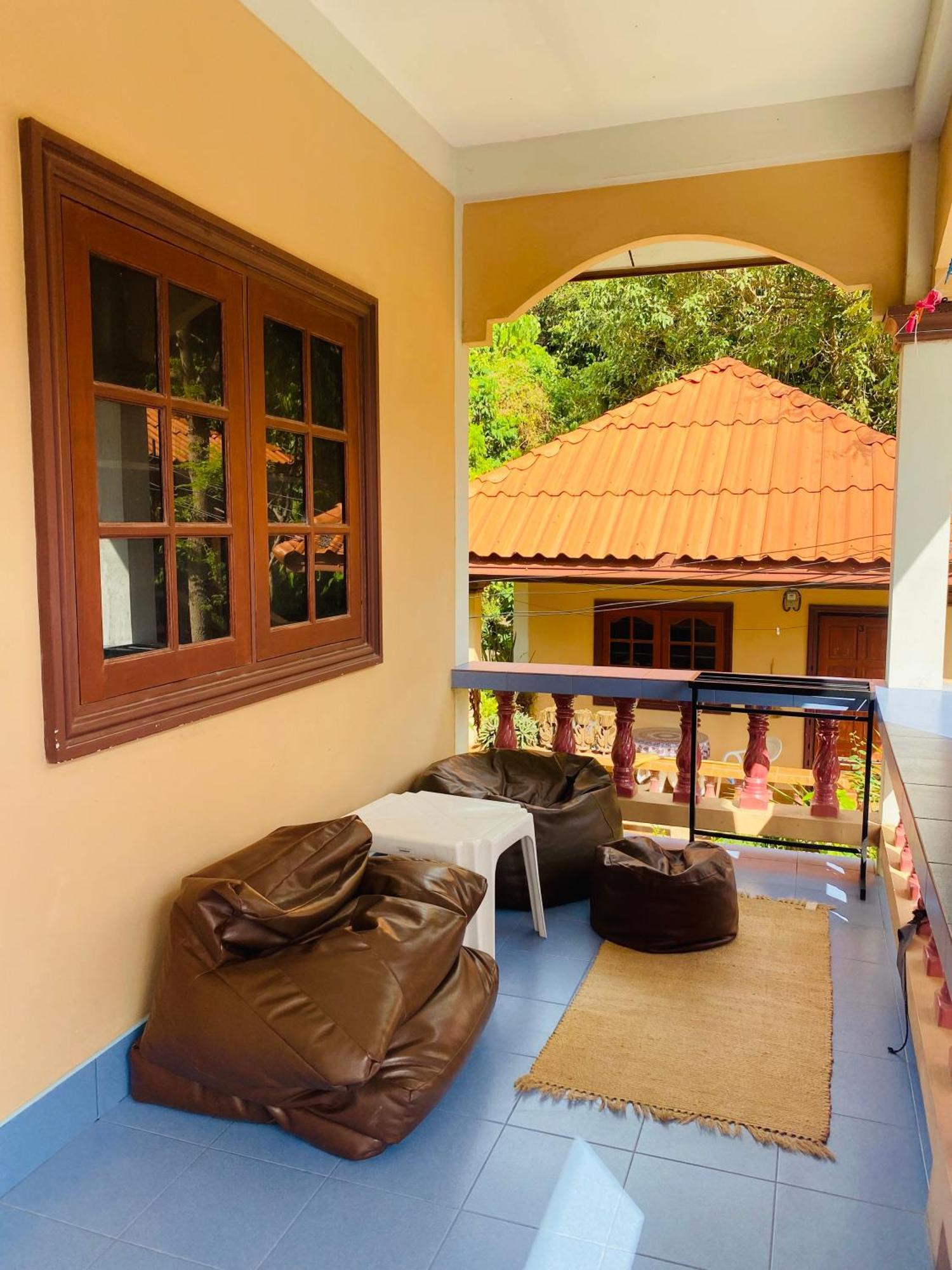 Bohemian Apartment At Ya Nui Beach Phuket Esterno foto